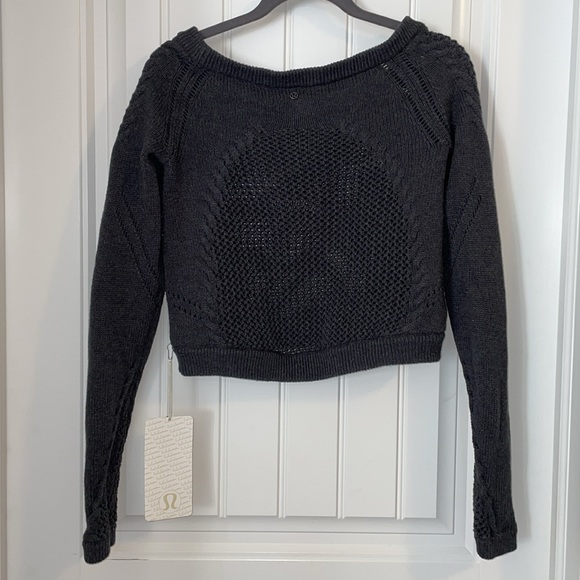 Lululemon “Be Present Pullover” - Picture 5 of 12